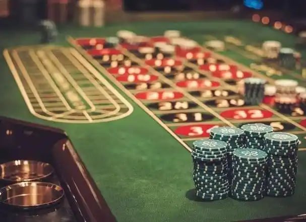 Live dealer casino table streamed on ph 40 Philippines mobile platform